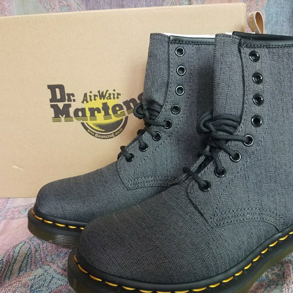 Dr. Martens Vegan Castel Boot, Gunmetal